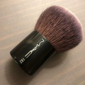 ORIGINAL MAC 182 Kabuki Buffer Brush